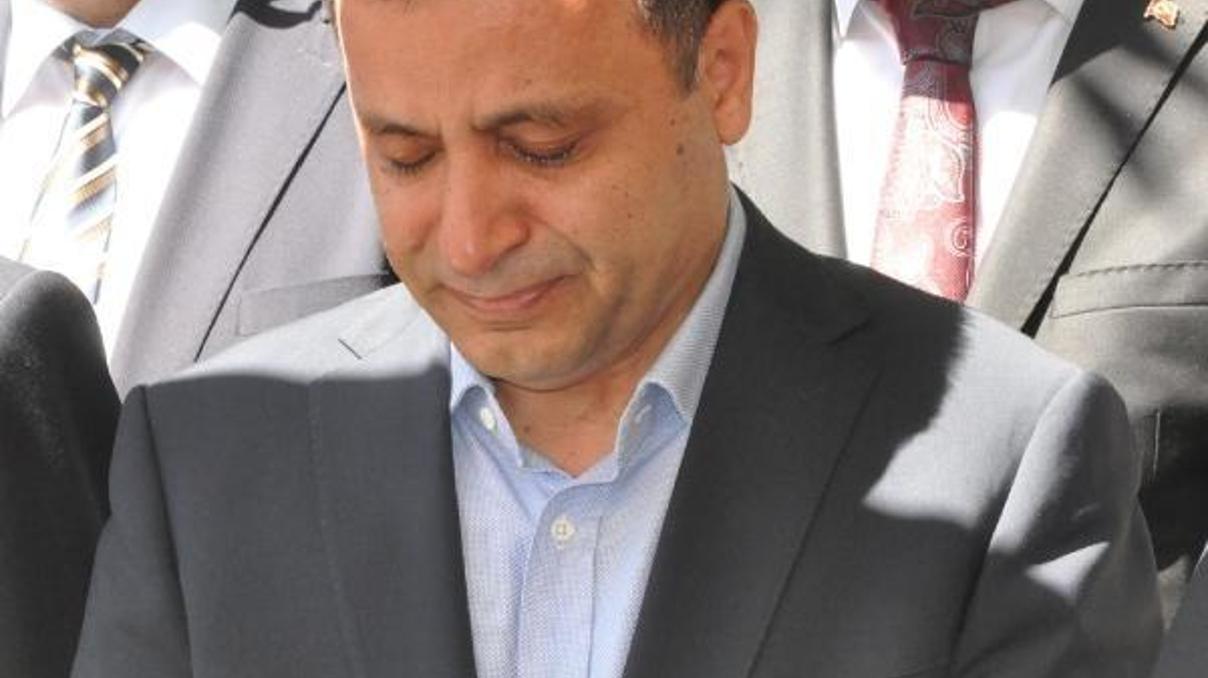 AYM Başkanı Arslanın annesi toprağa verildi