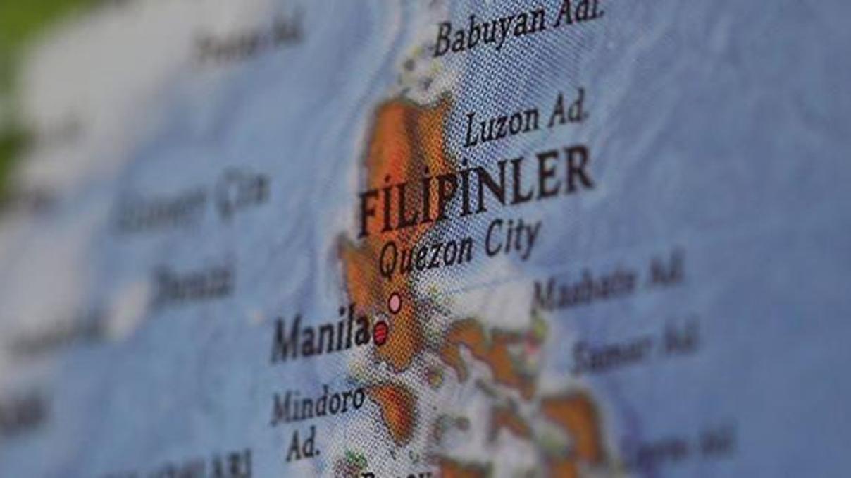 Filipinlerde 6,4 büyüklüğünde deprem meydana geldi Filipinlerde 6,4 büyüklüğünde deprem meydana geldi