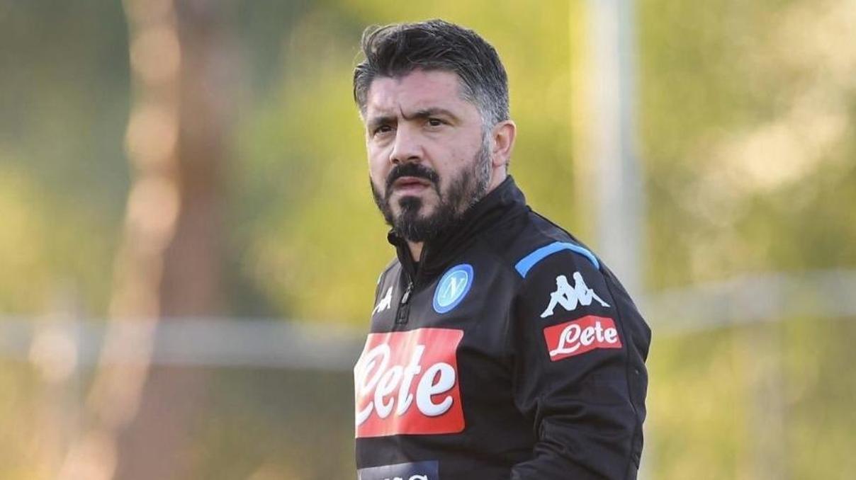 Gennaro Gattuso Napoli ile imzaladı Gennaro Gattuso Napoli ile imzaladı