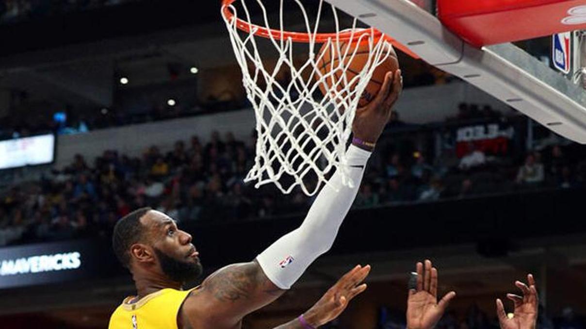 LeBron James, Jordanı geçti LeBron James, Jordanı geçti