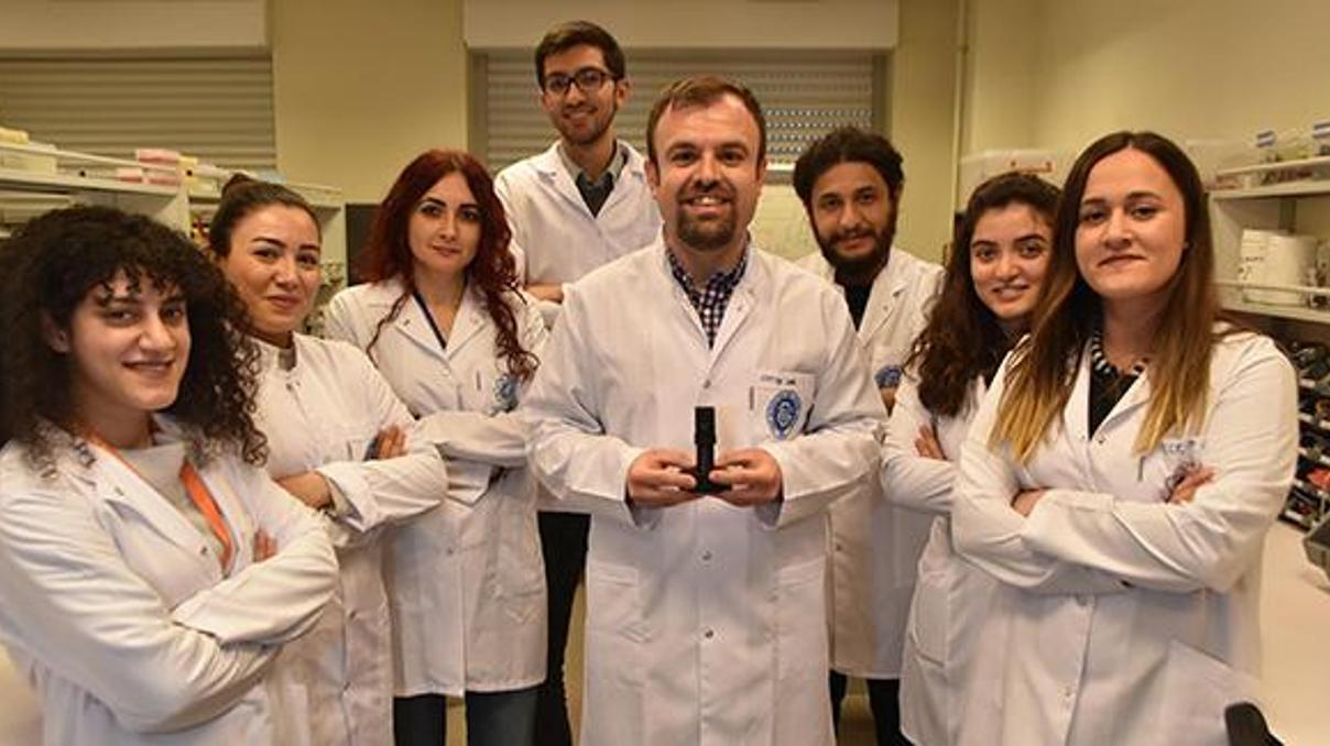 Türk bilim insanları domuz gribini 5 dakikada tespit edebilecek cihaz geliştirdi