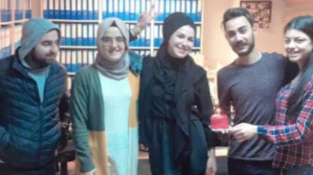3 gündür haber alınamayan grafiker, evde ölü bulundu 3 gündür haber alınamayan grafiker, evde ölü bulundu