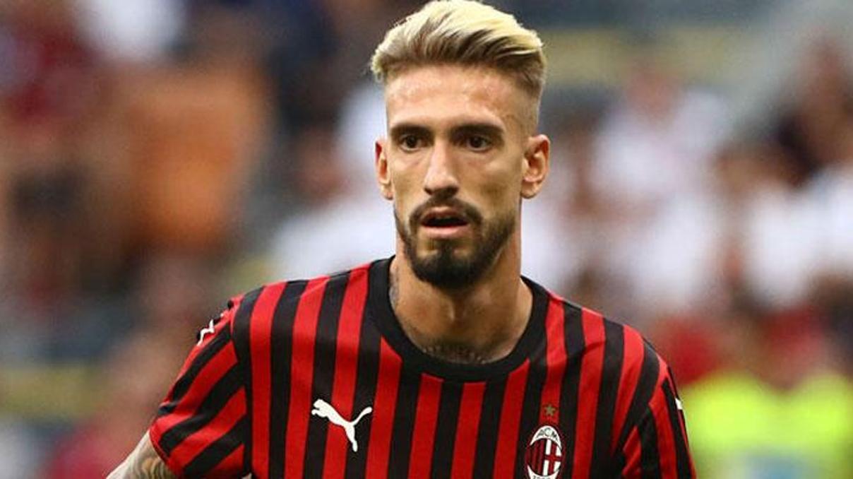 Milanlı futbolcu silahlı hırsızlarca soyuldu Milanlı futbolcu silahlı hırsızlarca soyuldu