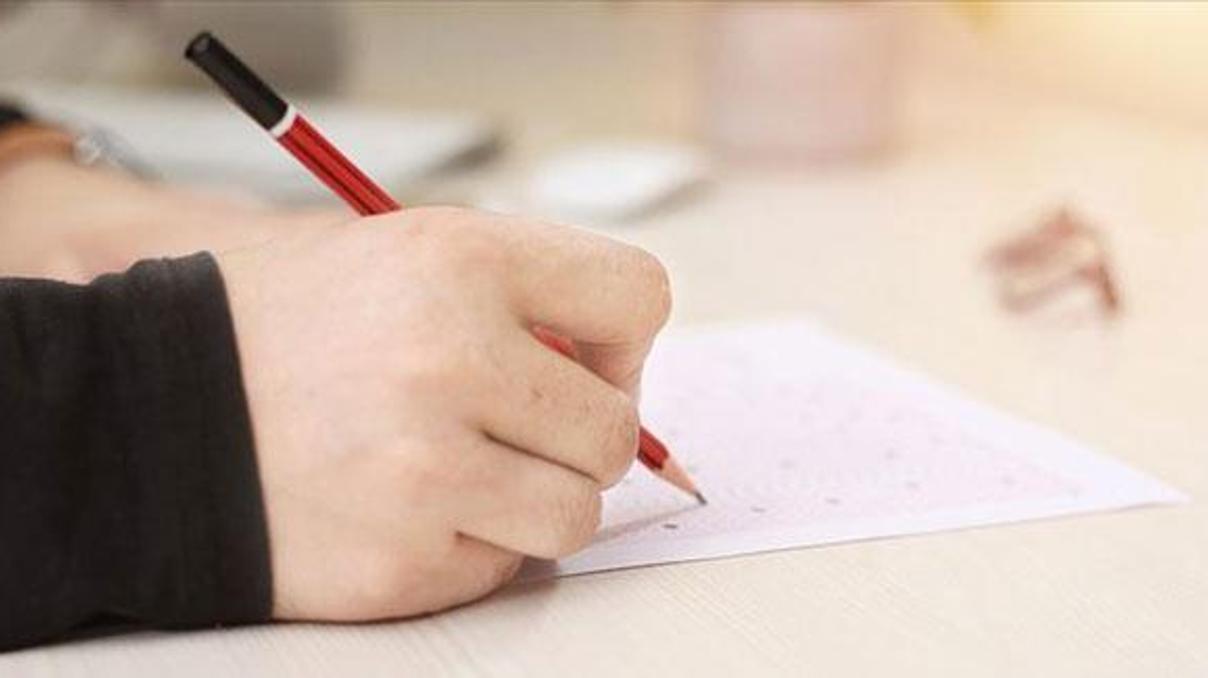 Hazirandaki sorumluluk sınavlarına sadece 12inci sınıflardan isteyen öğrenciler girecek Hazirandaki sorumluluk sınavlarına sadece 12inci sınıflardan isteyen öğrenciler girecek