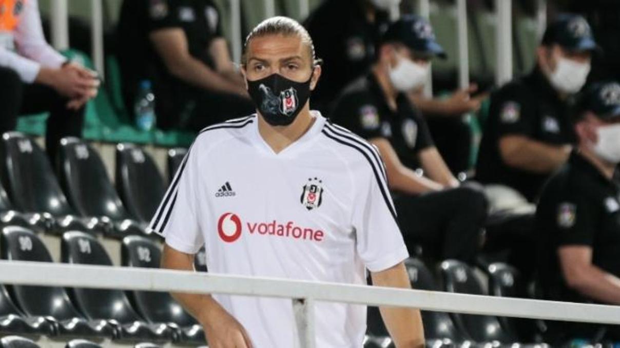 Caner Erkinin ayrılığı açıklandı Caner Erkinin ayrılığı açıklandı