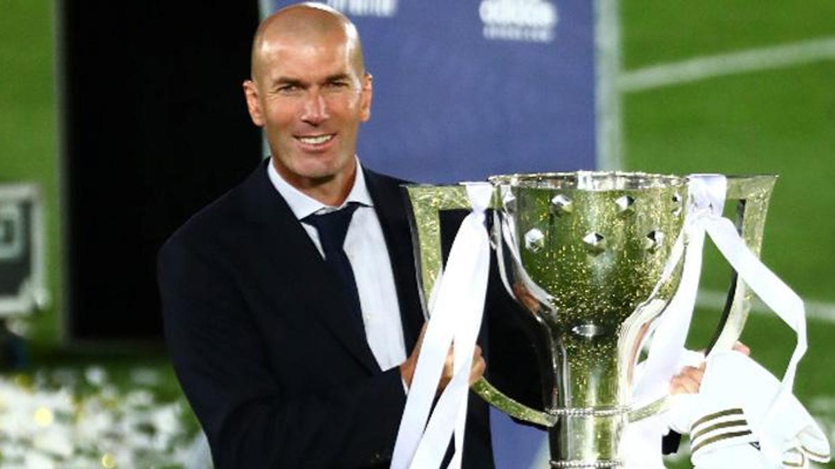 Zidane 4 yılda 11. kupasını kazandı Zidane 4 yılda 11. kupasını kazandı