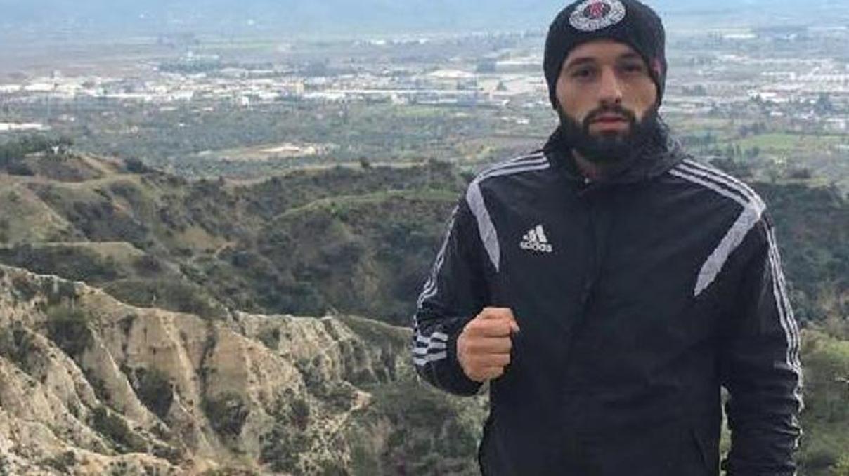 Kick boks sporcusu zeytinlikte intihar etti