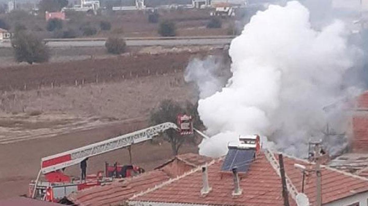 Yalnız yaşayan yaşlı kadın, evinde çıkan yangında öldü Yalnız yaşayan yaşlı kadın, evinde çıkan yangında öldü