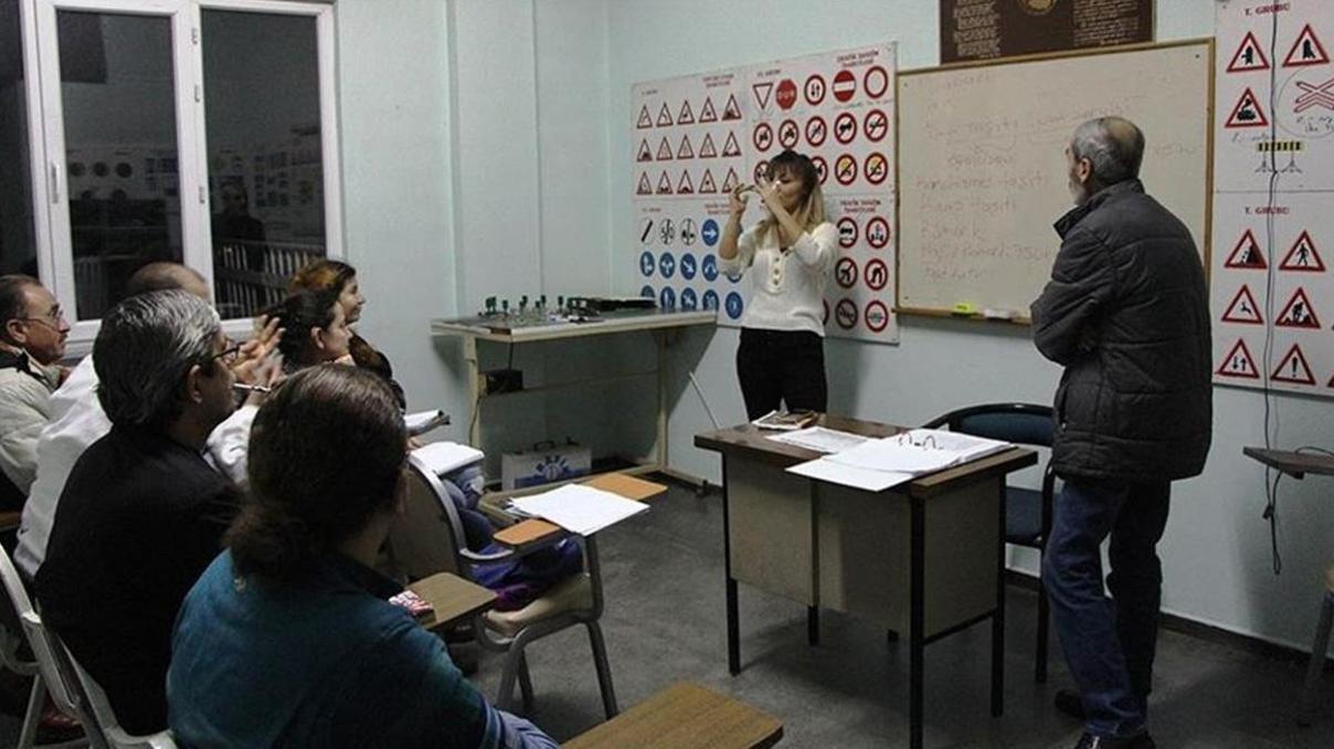 Sürücü kursları, özel eğitim kurumları sınavları hafta sonu yapılacak mı, ne zaman yapılacak Sürücü kursları, özel eğitim kurumları sınavları hafta sonu yapılacak mı, ne zaman yapılacak