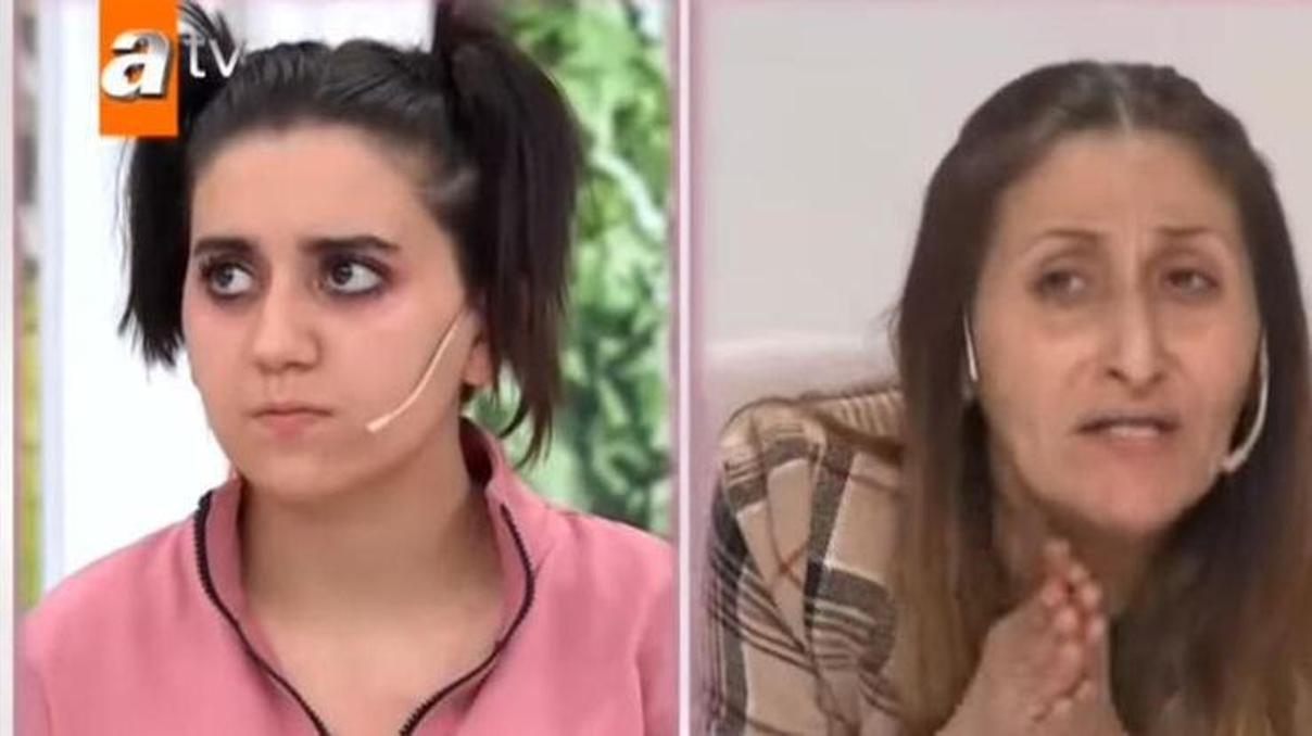 Esra Erolun programında 700 lira karşılığında fuhuş itirafı Esra Erolun programında 700 lira karşılığında fuhuş itirafı