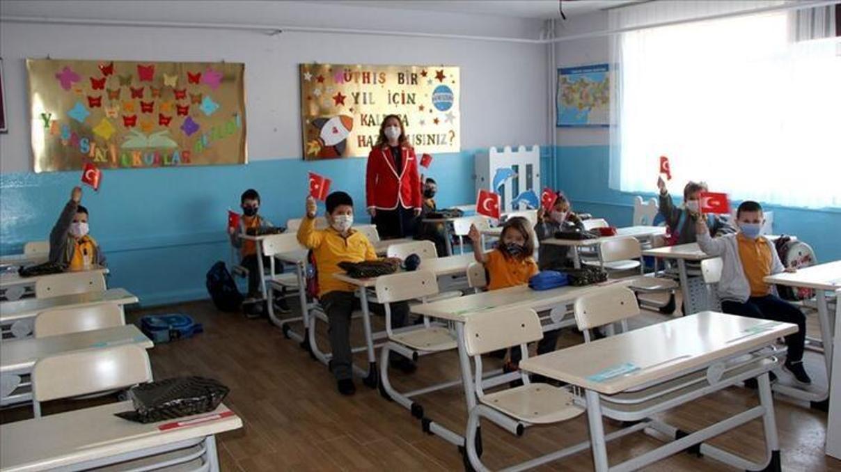 Okullar kapanacak mı Son dakika: Okullar ne zaman hangi illerde kapanacak 2021