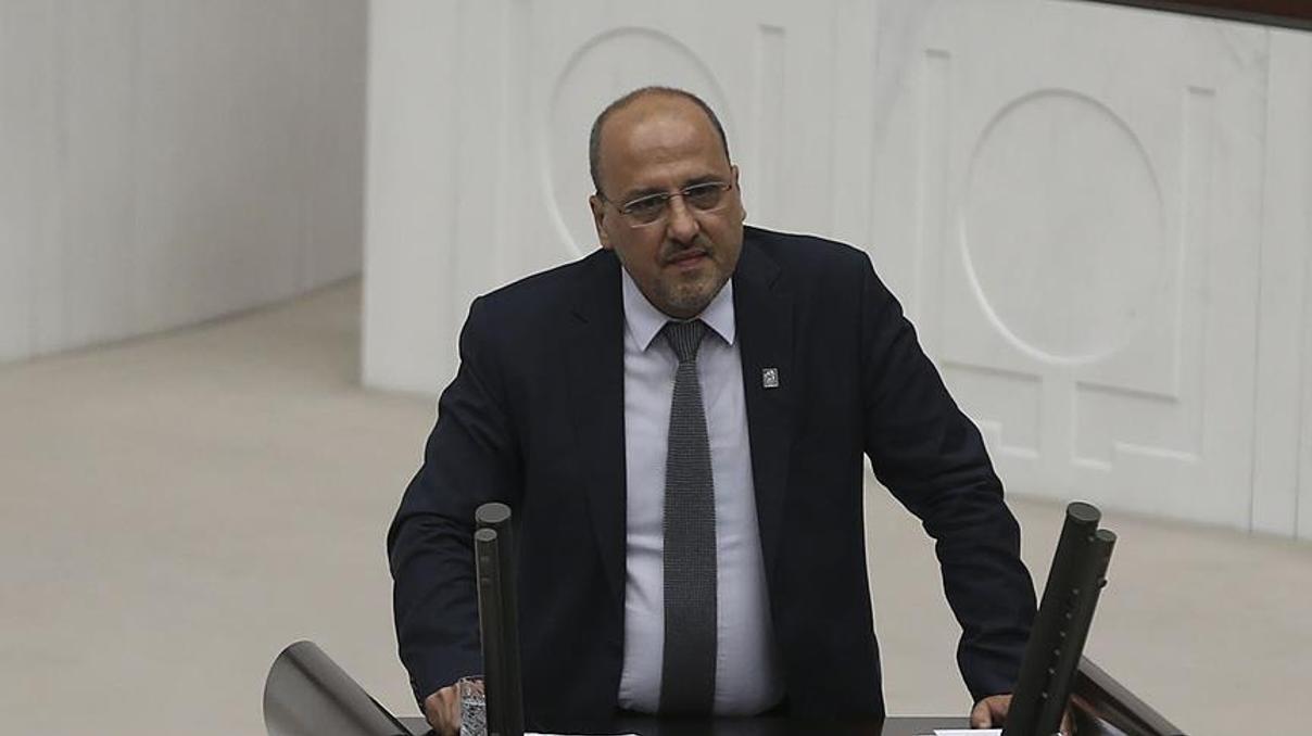 Ahmet Şık’ın dokunulmazlığının kaldırılması için fezleke Ahmet Şık’ın dokunulmazlığının kaldırılması için fezleke