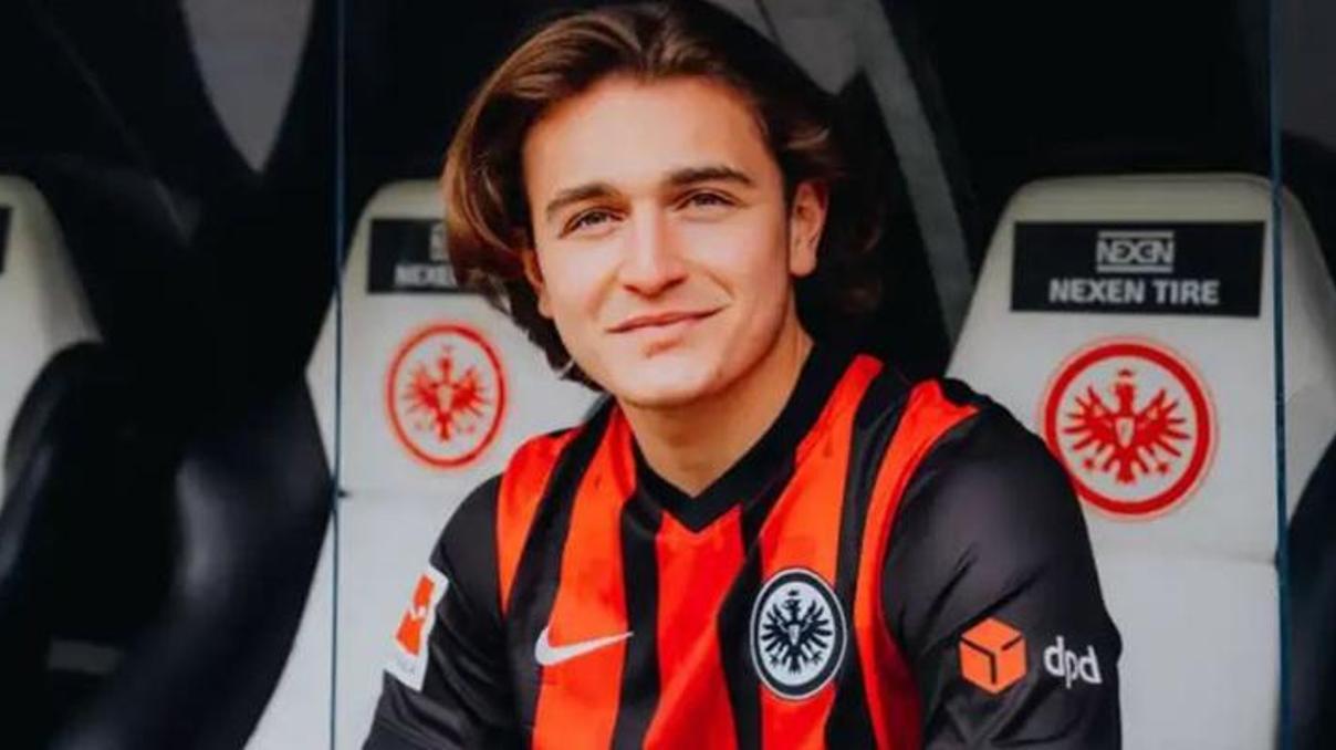 Ali Akman, Hollanda yolcusu