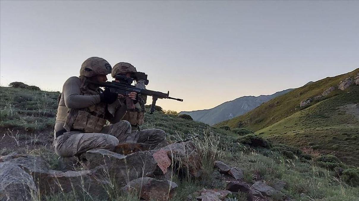 Fırat Kalkanı bölgesinde 6 PKK/YPGli terörist etkisiz hale getirildi Fırat Kalkanı bölgesinde 6 PKK/YPGli terörist etkisiz hale getirildi