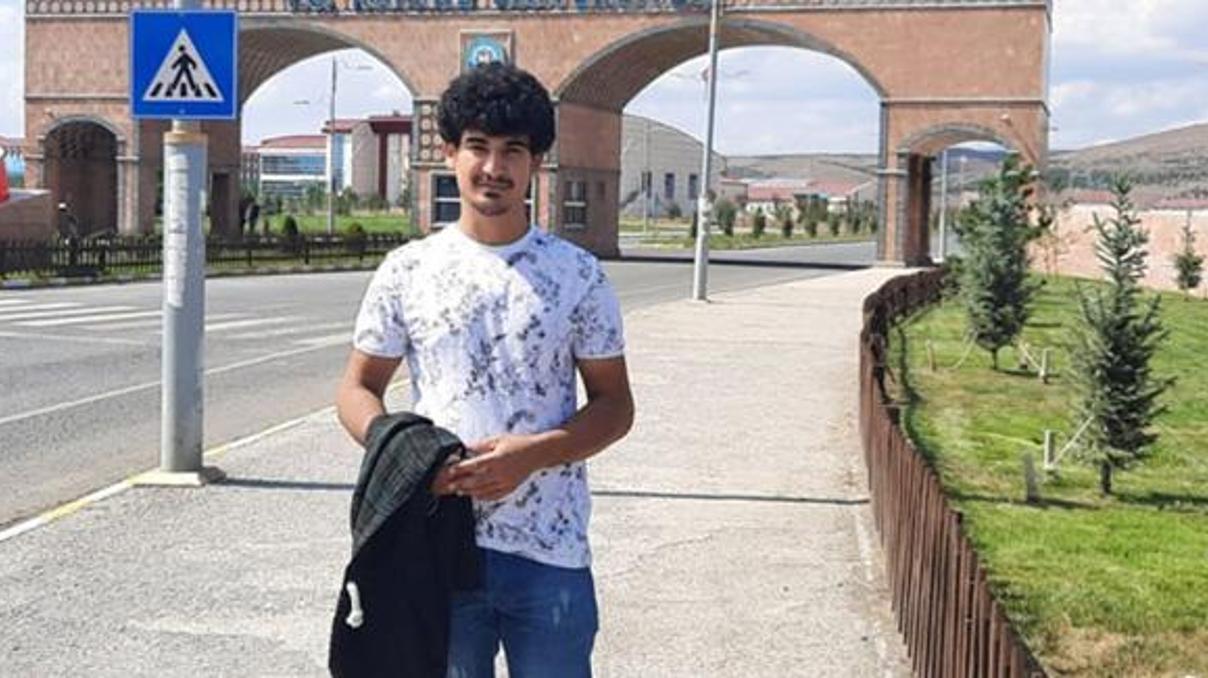 5 yıl önce barajı geçememişti... Meslek lisesinden tıp fakültesine 5 yıl önce barajı geçememişti... Meslek lisesinden tıp fakültesine