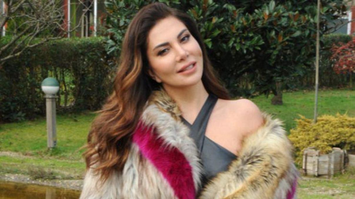 Ebru Yaşar: Benlik bir durum yok Ebru Yaşar: Benlik bir durum yok
