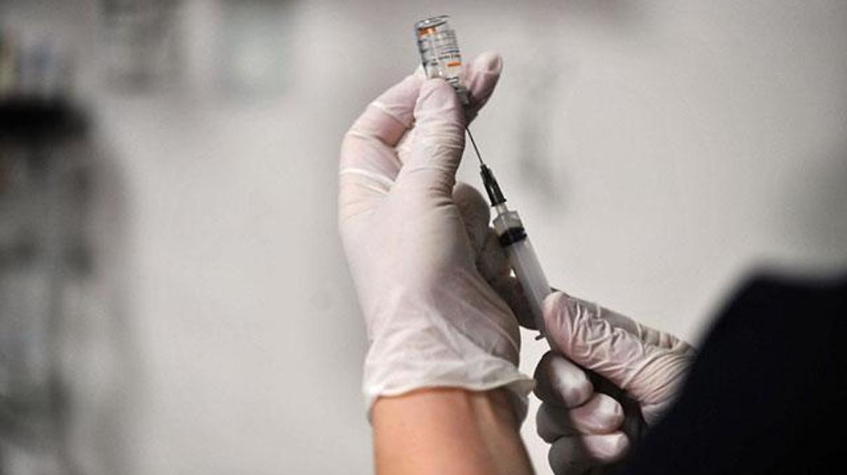 AstraZeneca Omicrona özgü aşı için çalışıyor