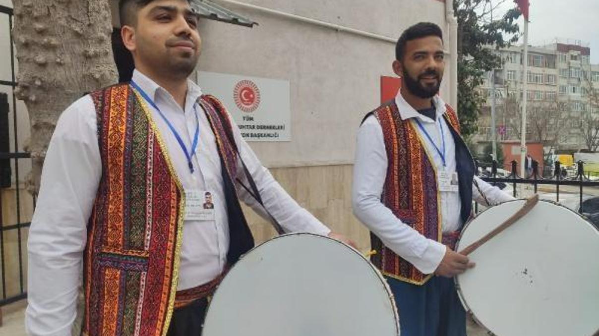 Ramazanda sahte davulcuya karşı yaka kartı uyarısı