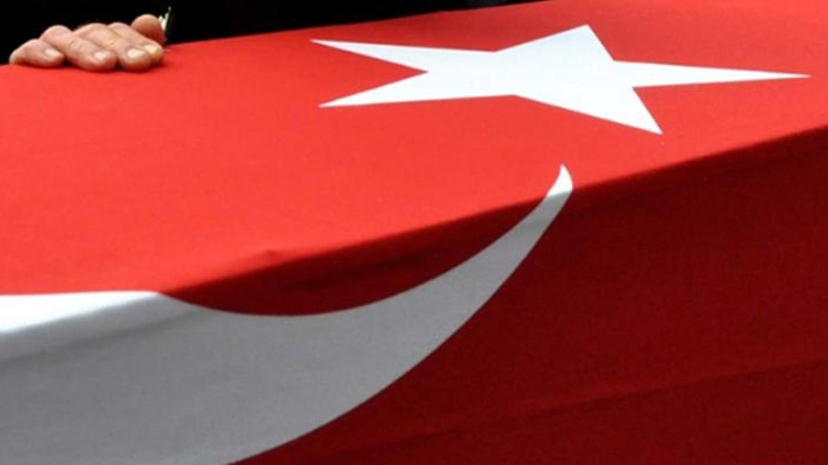 Fırat Kalkanı Harekat bölgesinde 1 polis şehit oldu Fırat Kalkanı Harekat bölgesinde 1 polis şehit oldu