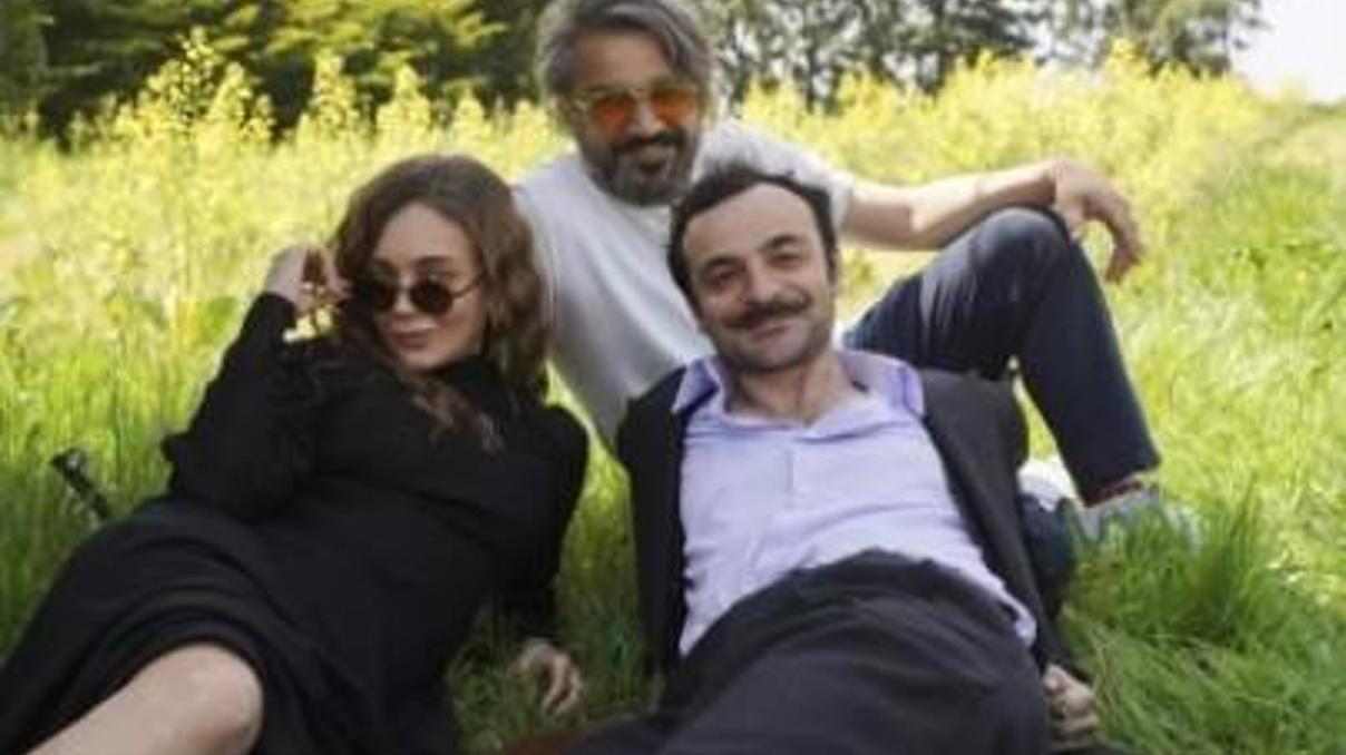 Damla Sönmez’den Aziz’e veda