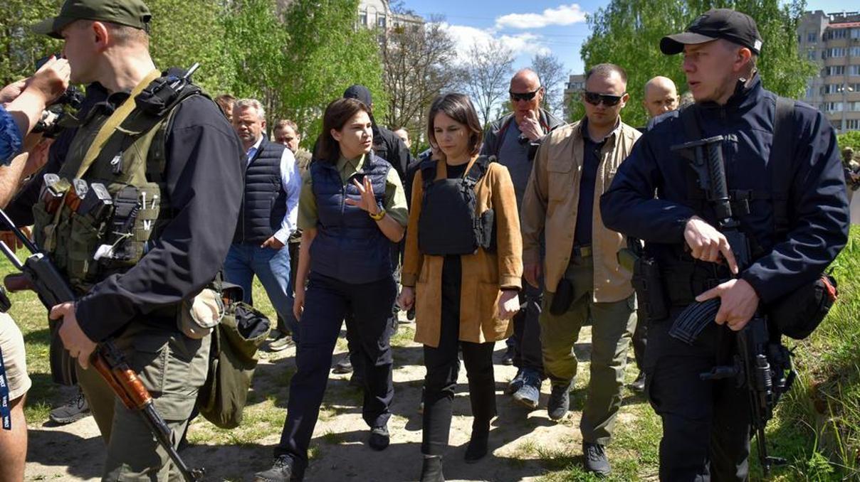 Almanya Dışişleri Bakanı Baerbock, Buçayı ziyaret etti Almanya Dışişleri Bakanı Baerbock, Buçayı ziyaret etti