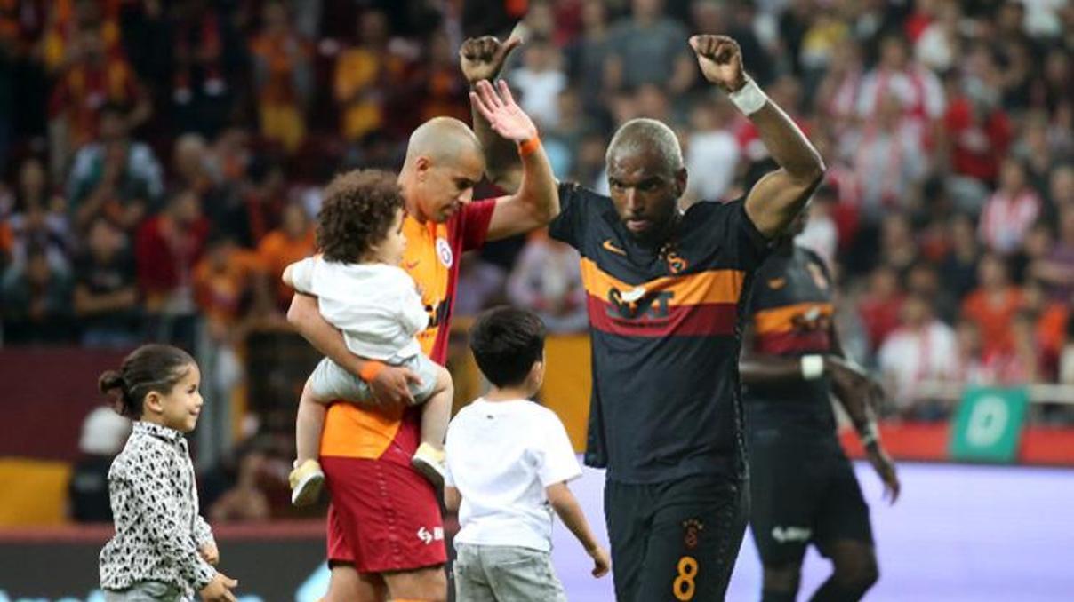 Son dakika... Feghouli ve Babelin ayrılmaya niyeti yok Son dakika... Feghouli ve Babelin ayrılmaya niyeti yok