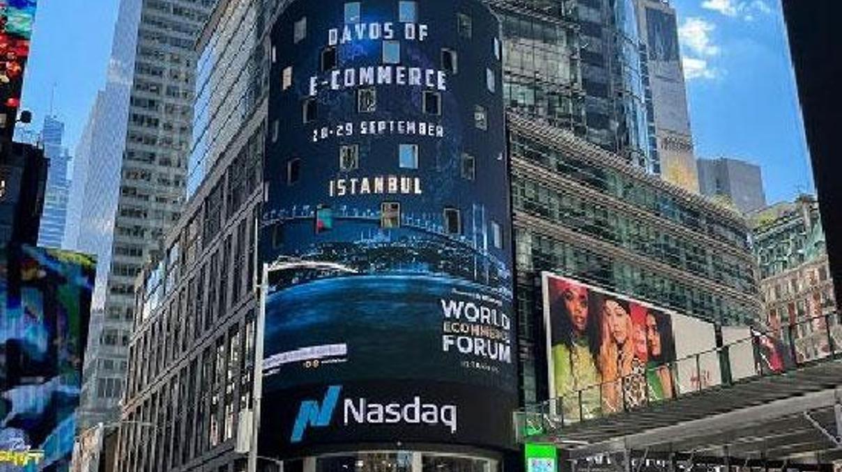 İstanbuldaki e-ticaret forumuna Nasdaq binasından çağrı