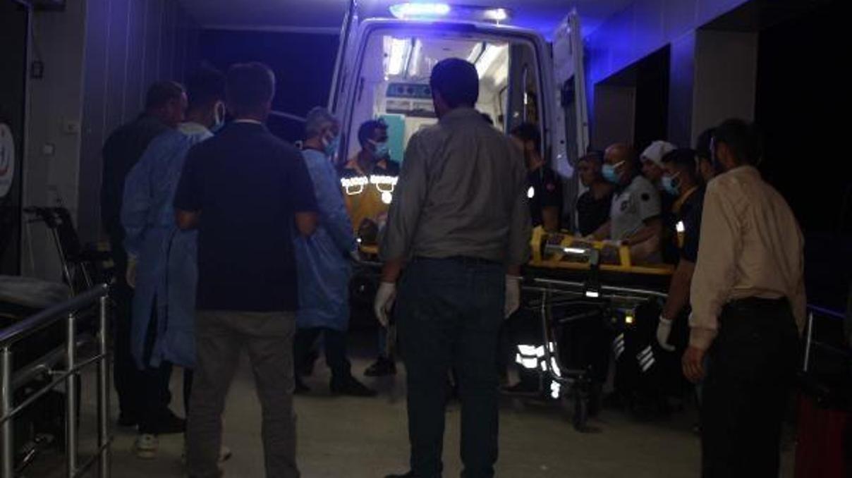 Çelikhanda minibüs devrildi: 14 yaralı Çelikhanda minibüs devrildi: 14 yaralı