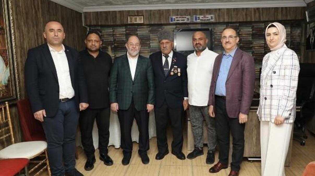AK Parti İzmir İl Başkanı Sürekli: Biz buradayız, siz neredesiniz