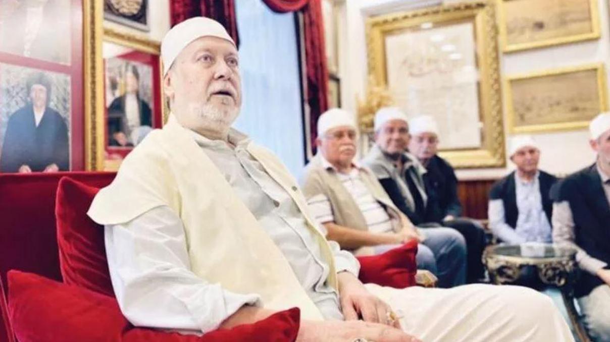 55 yıldır öğrencisiydi... Cerrahi Tekkesinin yeni postnişini Ahmet Özhan oldu