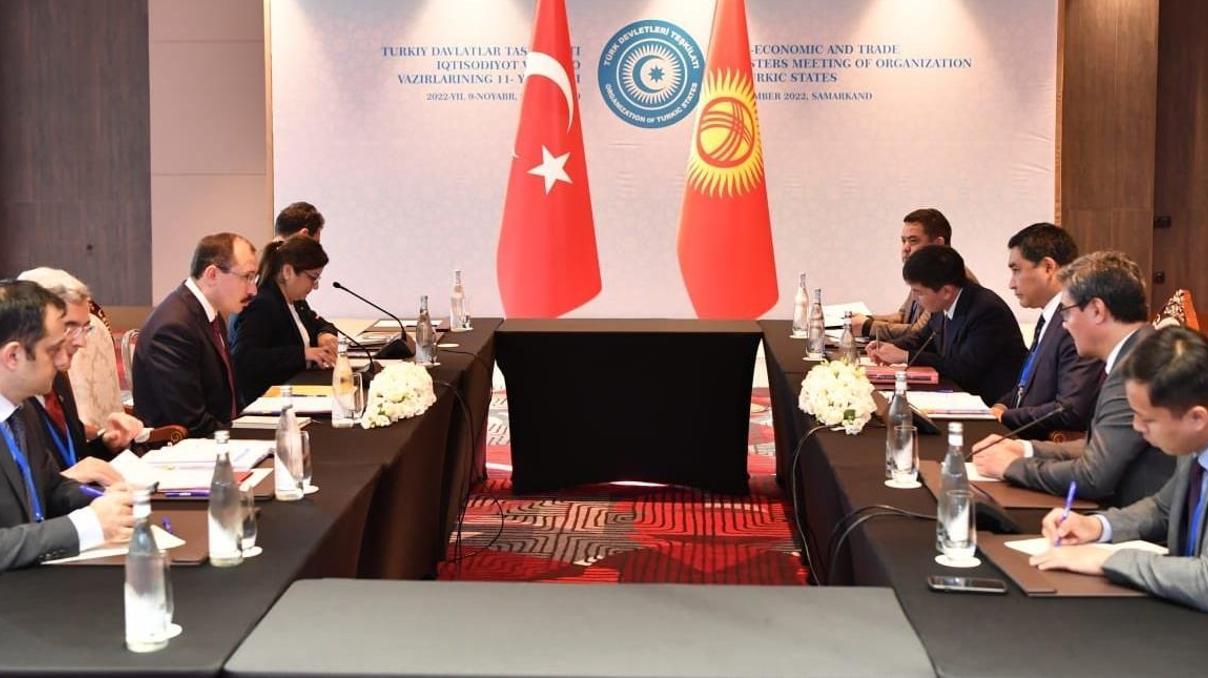 Bakan Muş, Kırgız mevkidaşı Amangeldiyev ile görüştü Bakan Muş, Kırgız mevkidaşı Amangeldiyev ile görüştü