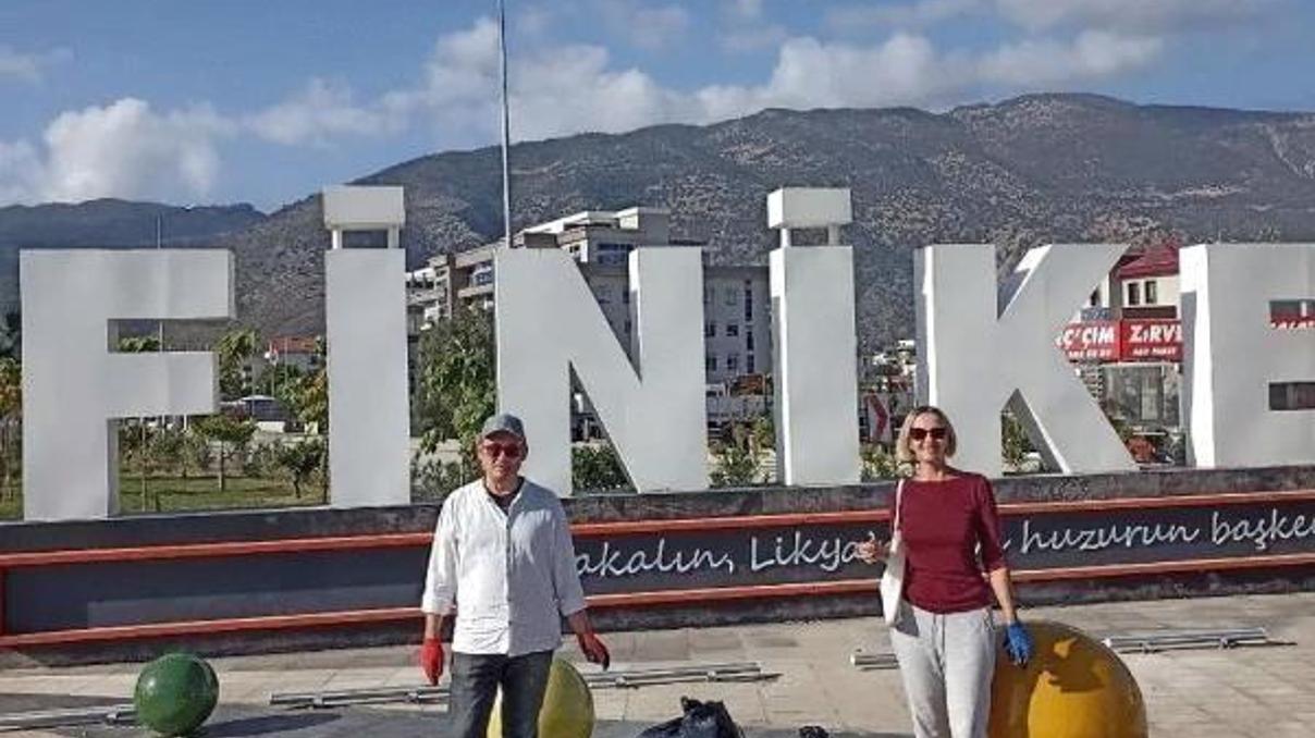 Finikede Ruslardan çevre temizliği