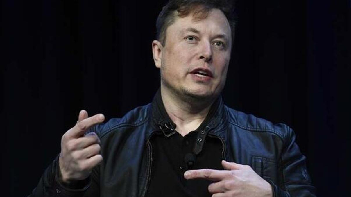 Elon Musk dünyanın en zengin insanı unvanını kaybediyor Elon Musk dünyanın en zengin insanı unvanını kaybediyor