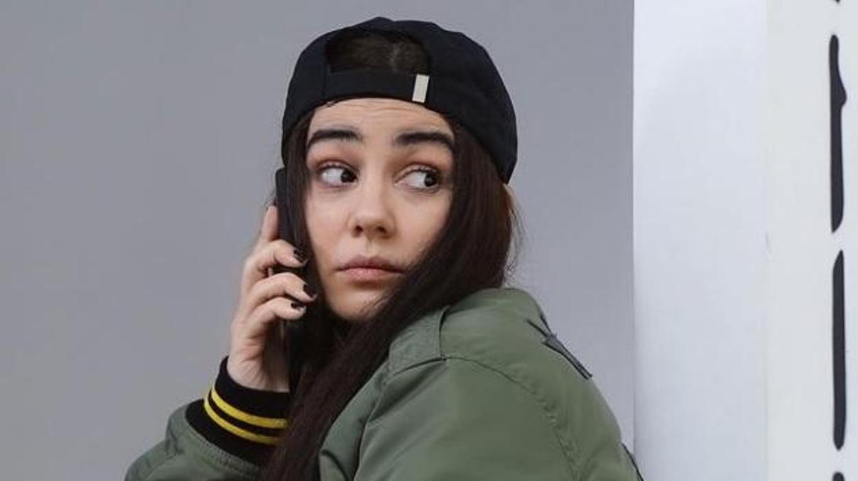 Güzel Günler Altan kimdir Zeynep Çamcı kaç yaşında Zeynep Çamcı hangi dizilerde oynadı Güzel Günler Altan kimdir Zeynep Çamcı kaç yaşında Zeynep Çamcı hangi dizilerde oynadı