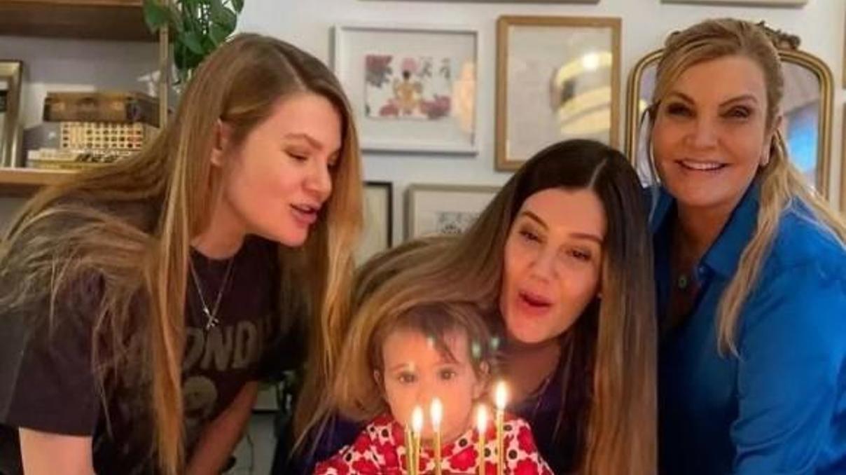 Müjgan Ferhan Şensoy: Hoş geldin 34 Müjgan Ferhan Şensoy: Hoş geldin 34