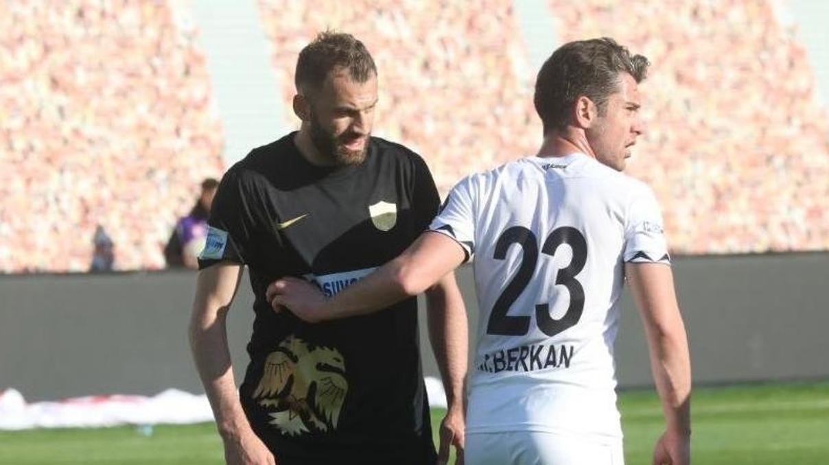 Erzurumspor-Altay maçında hakem hata yaptı, özür diledi Erzurumspor-Altay maçında hakem hata yaptı, özür diledi