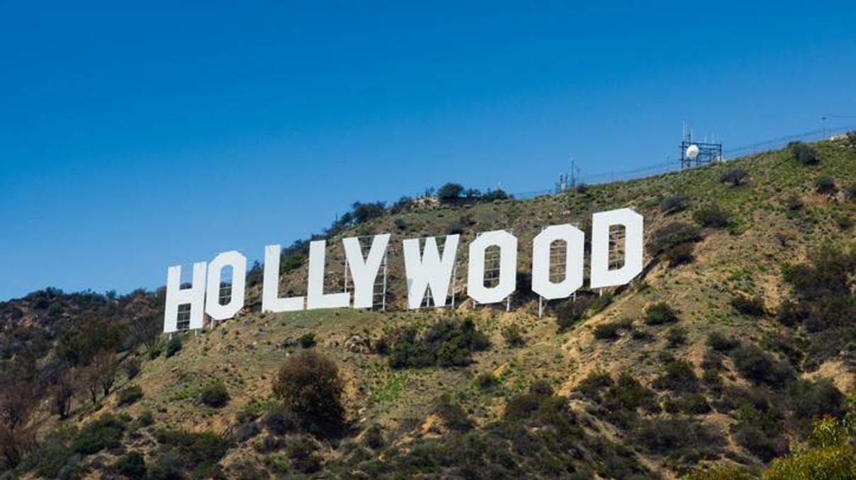 Hollywoodda binlerce senarist 15 yıl sonra ilk kez greve gitti