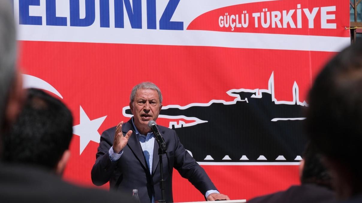 Bakan Akar: 14 Mayıs’ta herkes vatanına, milletine, bayrağına sahip çıkacak Bakan Akar: 14 Mayıs’ta herkes vatanına, milletine, bayrağına sahip çıkacak