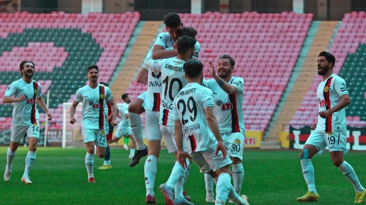 Eskişehirspor Bölgesel Amatör Lige düştü Eskişehirspor Bölgesel Amatör Lige düştü