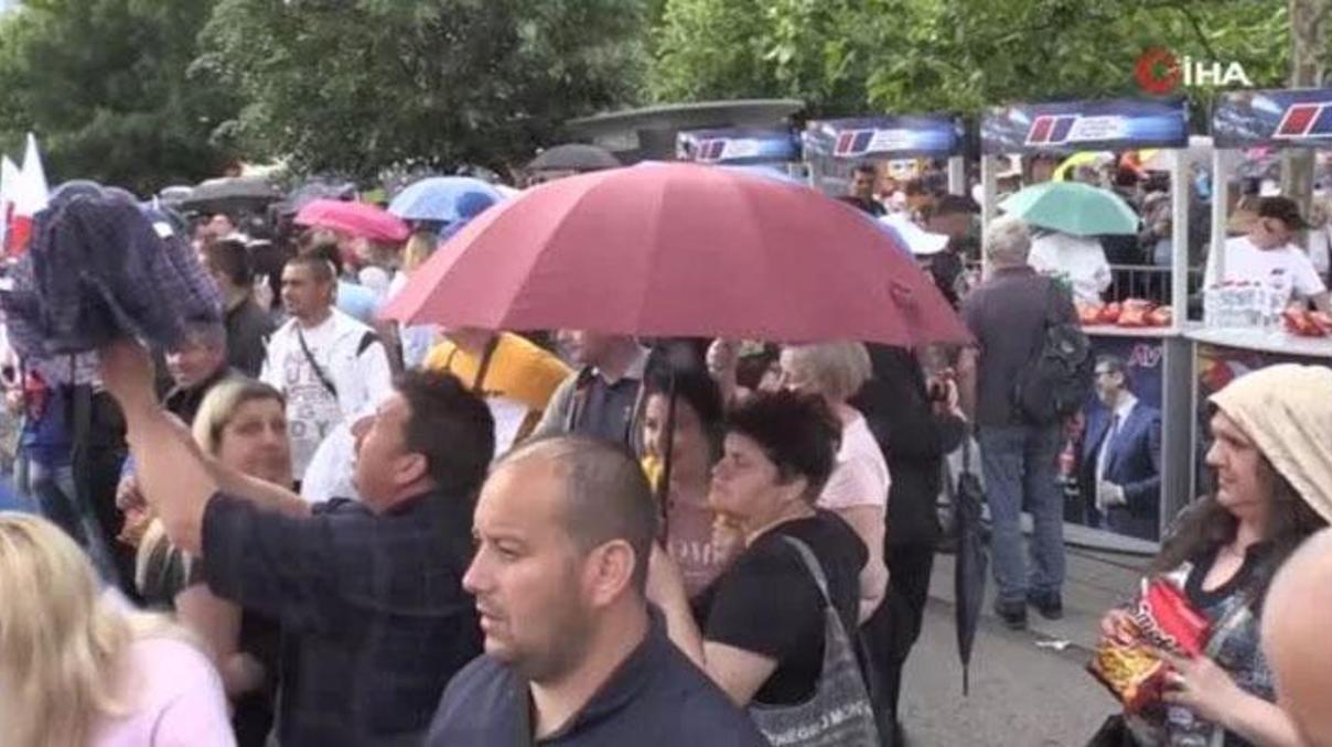 Sırbistanda Vucice destek mitingi