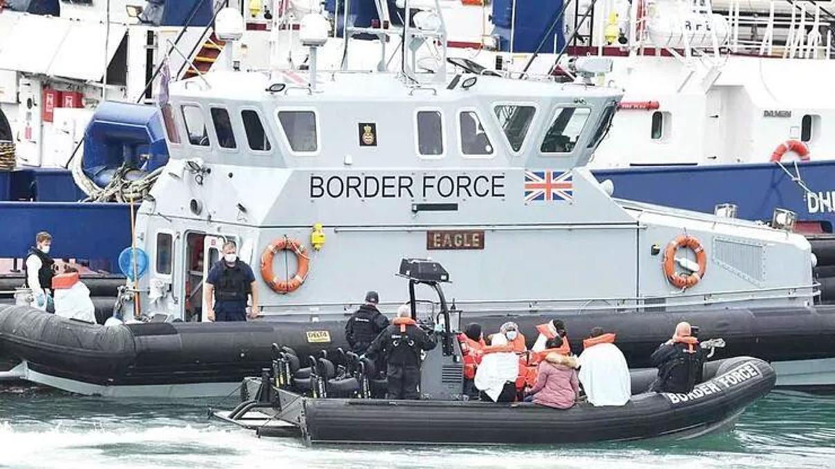 Brexit hesabı tutmadı: İngiltere’ye rekor göçmen girişi