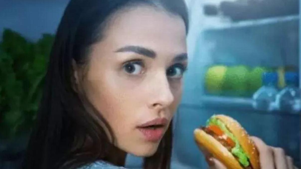 Kilo vermek için akşam bu saatte yemek yiyin Kilo vermek için akşam bu saatte yemek yiyin
