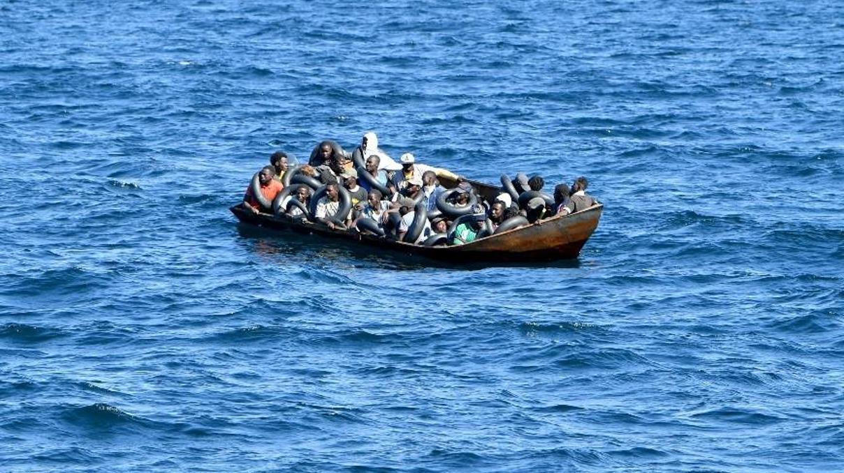 İtalya, iltica başvuruları reddedilenlerden 5 bin euro depozito almayı planlıyor İtalya, iltica başvuruları reddedilenlerden 5 bin euro depozito almayı planlıyor