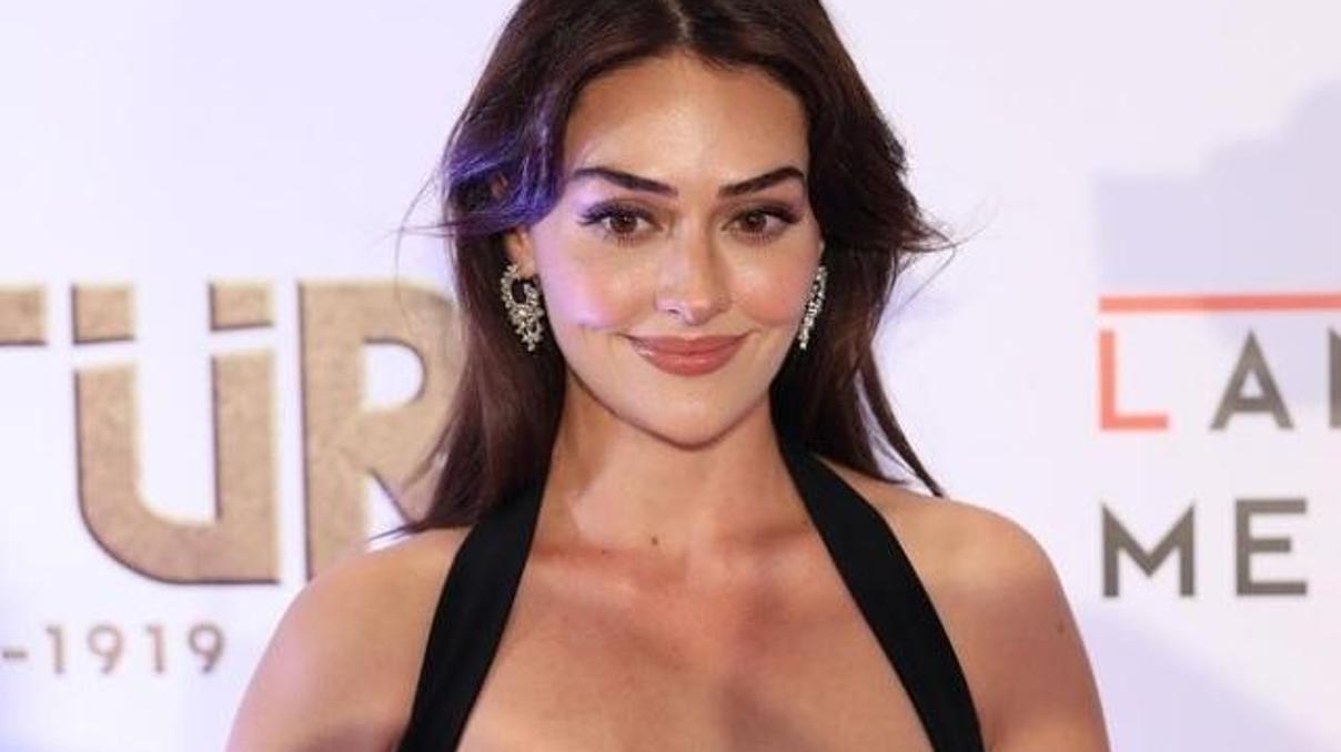 Atatürk filmi Madam Corinne kim oynuyor Esra Bilgiç kaç yaşında, hangi dizilerde oynadı