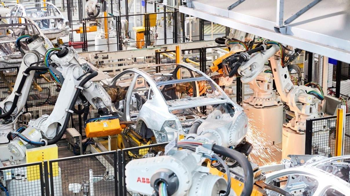 Volvo otomobiller ABB ile robotlaşıyor