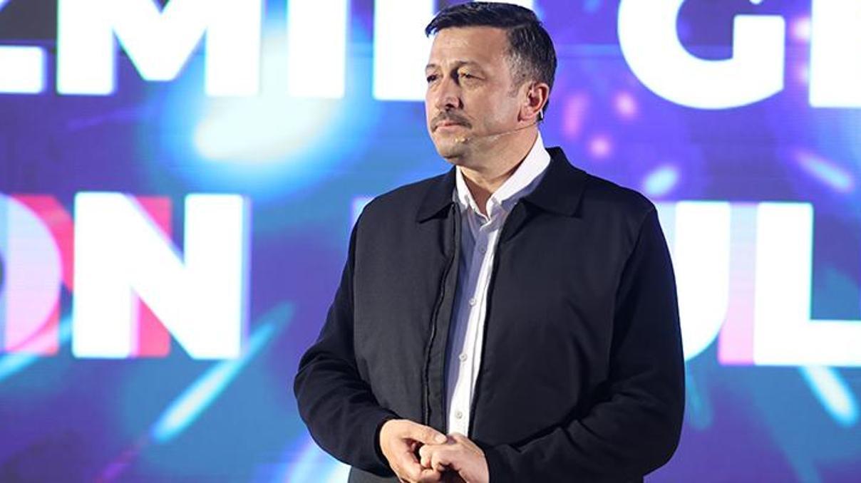 Cumhur İttifakı İzmir adayı Hamza Dağ gençlerle buluştu