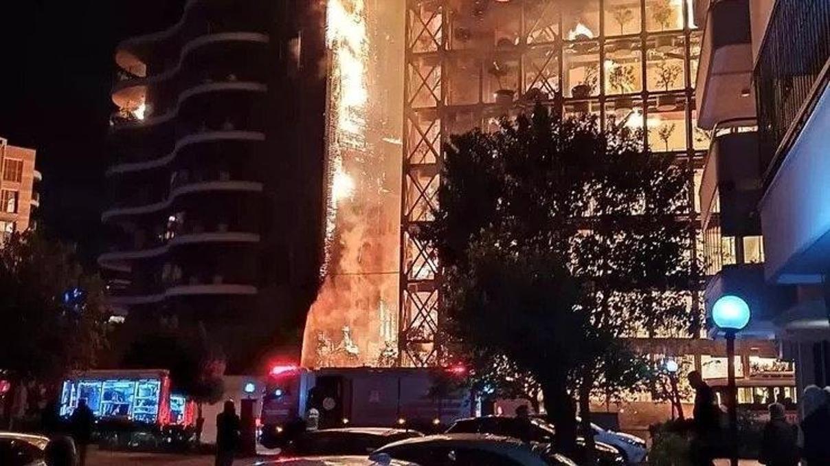 Bu akşam İzmir teravih saati Teravih namazı saat kaçta İzmir Teravih namazı KAÇTA bitiyor 13 Mart 2024 İzmir teravih vakti ne zaman başlıyor Bu akşam İzmir teravih saati Teravih namazı saat kaçta İzmir Teravih namazı KAÇTA bitiyor 13 Mart 2024 İzmir teravih vakti ne zaman başlıyor