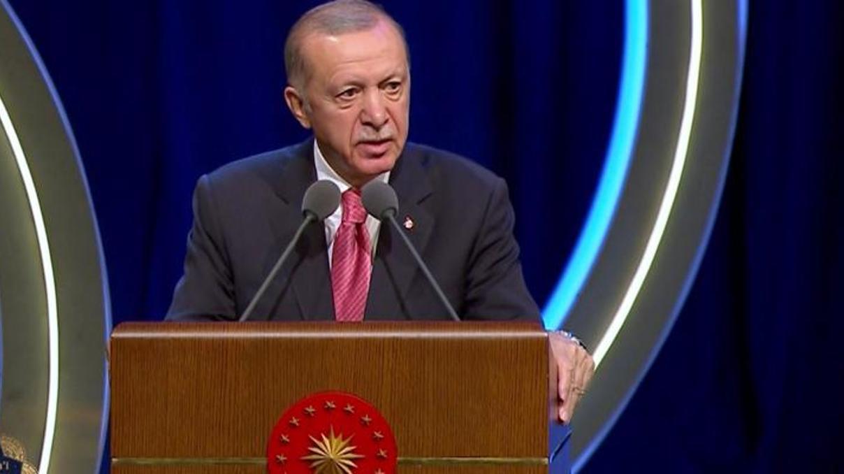 Cumhurbaşkanı Erdoğan: Kuranın rehberliğine her zamankinden daha fazla ihtiyacımız var Cumhurbaşkanı Erdoğan: Kuranın rehberliğine her zamankinden daha fazla ihtiyacımız var
