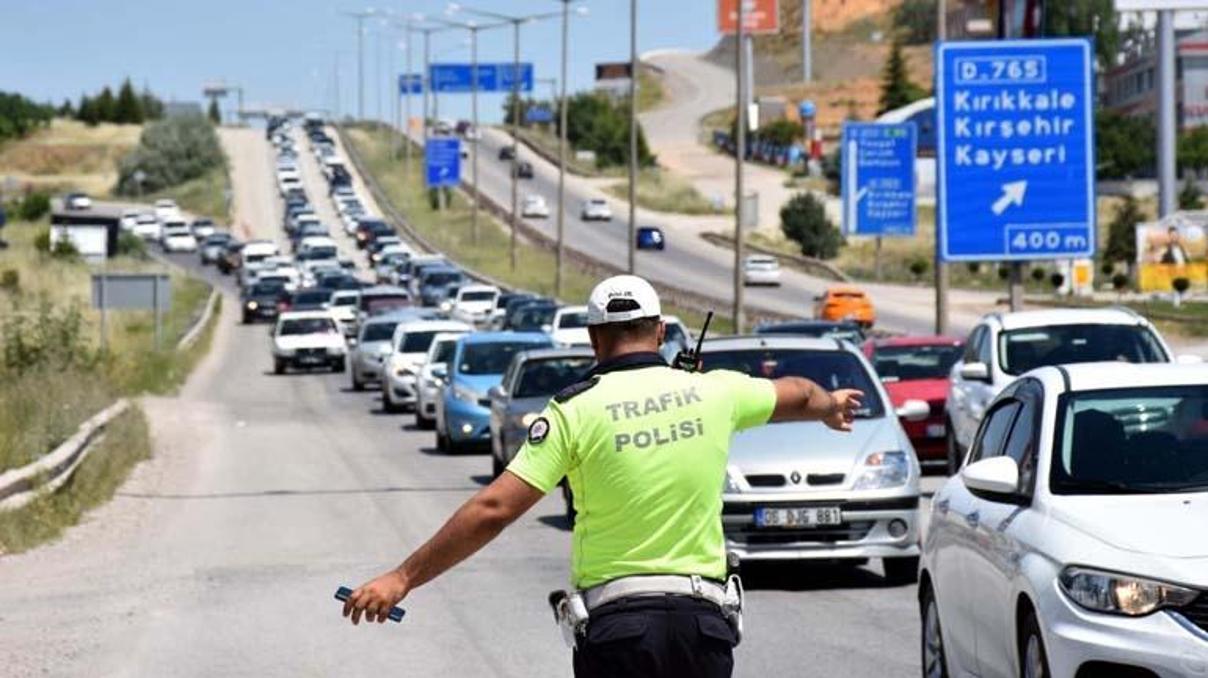 Bayramda uzun yolculuğa çıkacaklar dikkat