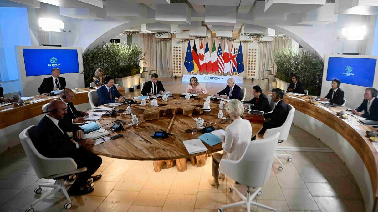 G7 liderleri İtalyada bir araya geliyor G7 liderleri İtalyada bir araya geliyor